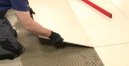 keo dán gạch có dùng được cho gạch khổ lớn không