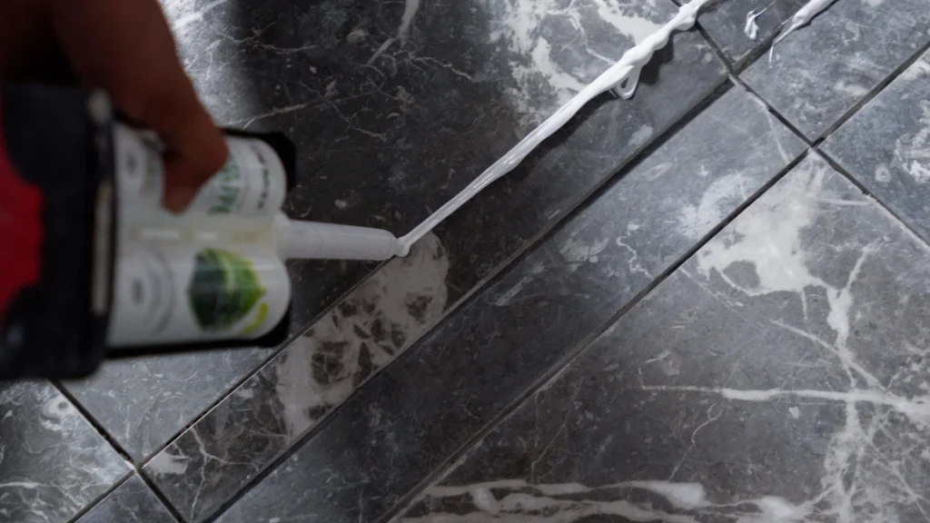 Ứng dụng keo chà ron epoxy 2 thành phần Demex giúp tối ưu chi phí bảo trì sàn nhà